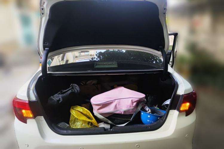 Used Toyota Reiz 2013 2.5V Shangrui Edition Trunk