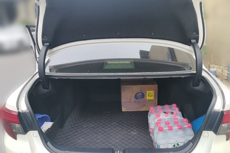 Used Toyota Reiz 2013 2.5V Elite Edition Trunk
