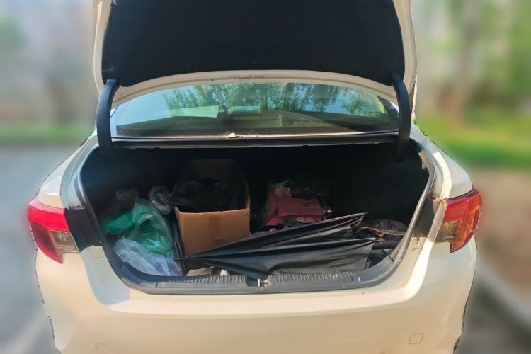 Used Toyota Reiz 2013 2.5V Elite Edition Trunk