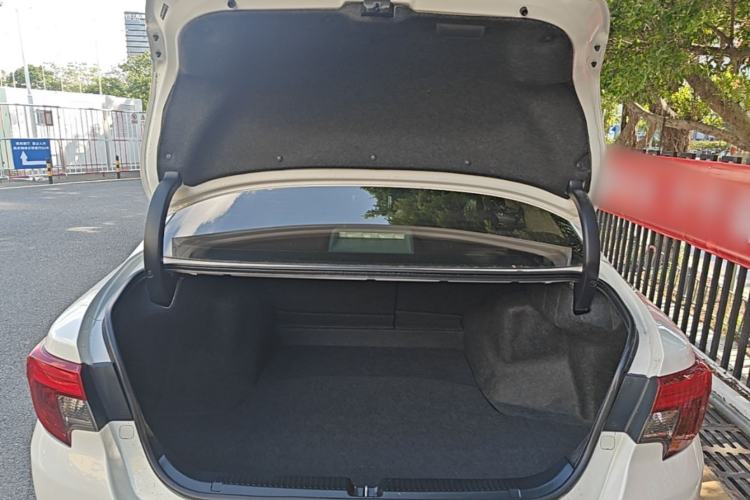 Used Toyota Reiz 2013 2.5V Shangrui Edition Trunk