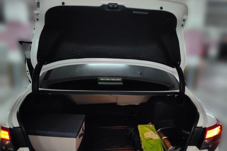 Used Toyota Reiz 2013 2.5S Elite Edition Trunk