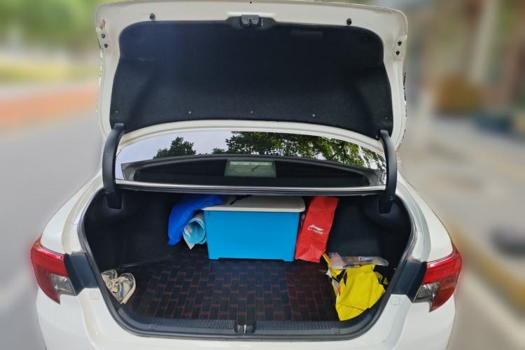 Used Toyota Reiz 2013 2.5V Elite Edition Trunk