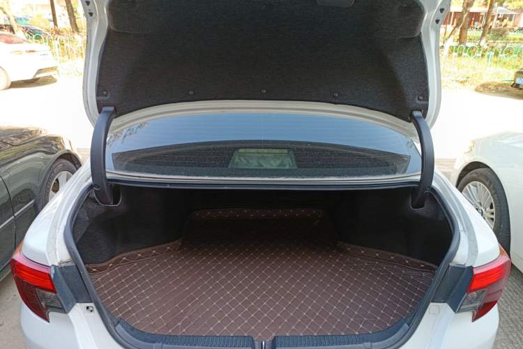 Used Toyota Reiz 2013 2.5S Elite Edition Trunk