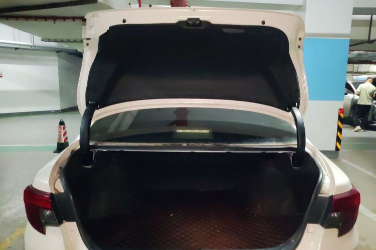 Used Toyota Reiz 2013 2.5V Shangrui Edition Trunk