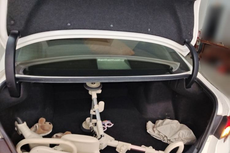 Used Toyota Reiz 2013 2.5V Elite Edition Trunk
