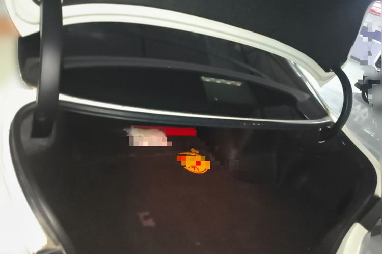 Used Toyota Reiz 2013 2.5V Elite Edition Trunk