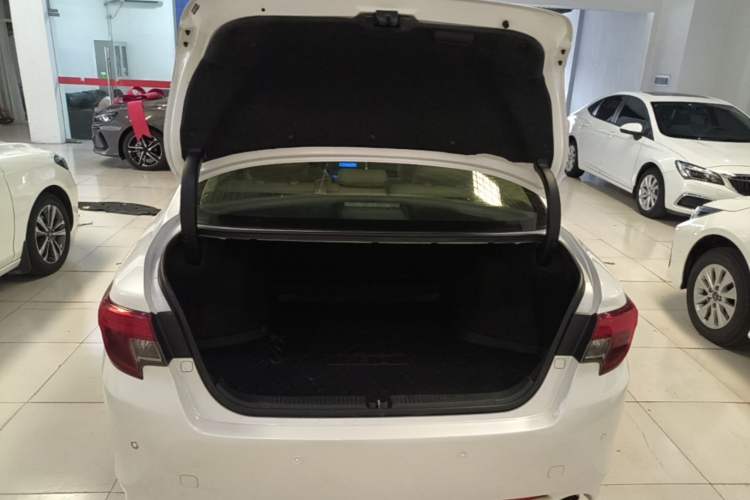 Used Toyota Reiz 2013 2.5S Elite Edition Trunk