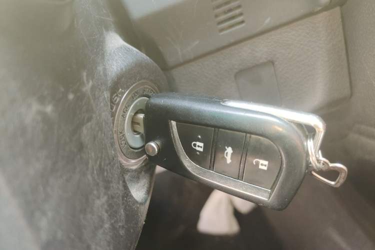 Used Toyota Reiz 2013 2.5S Elite Edition Vehicle Key