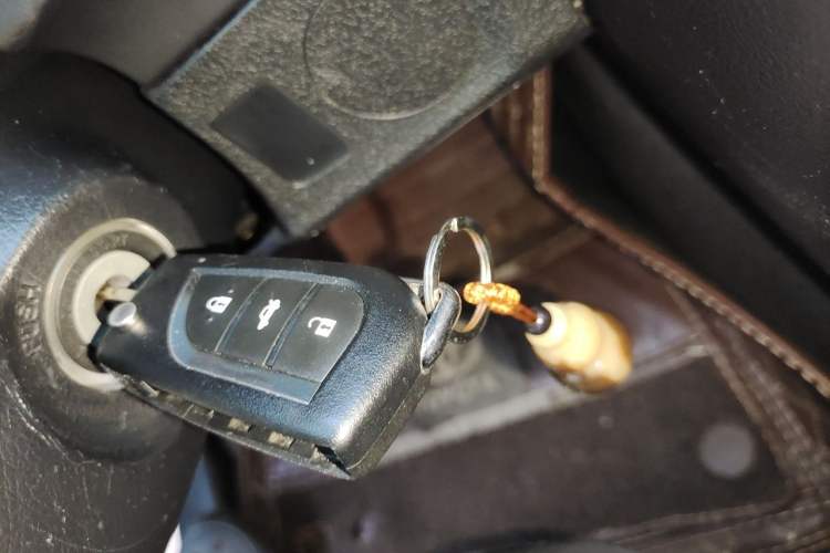 Used Toyota Reiz 2013 2.5V Elite Edition Vehicle Key