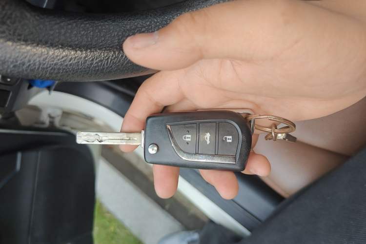 Used Toyota Reiz 2013 2.5S Elite Edition Vehicle Key