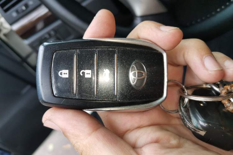 Used Toyota Reiz 2013 2.5V Shangrui Edition Vehicle Key