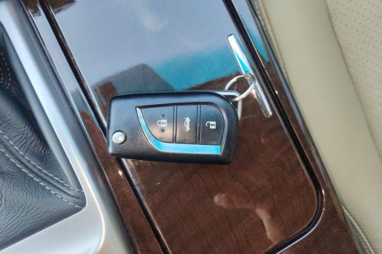 Used Toyota Reiz 2013 2.5V Shangrui Edition Vehicle Key