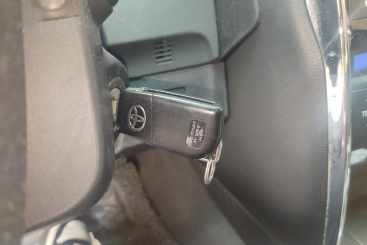 Used Toyota Reiz 2013 2.5V Shangrui Edition Vehicle Key