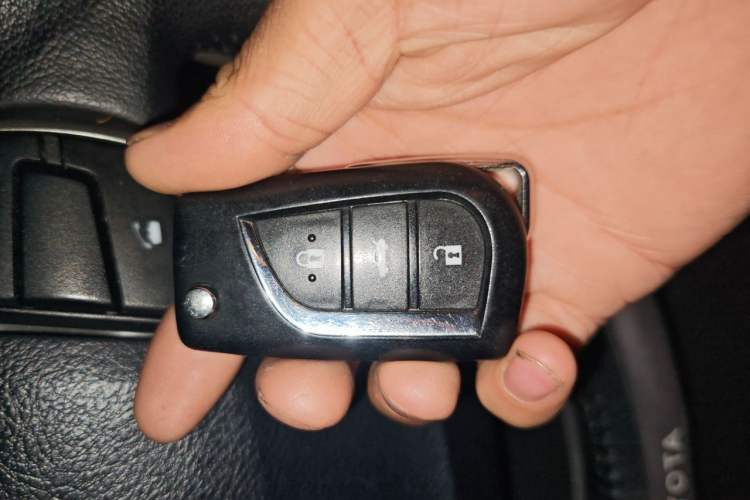 Used Toyota Reiz 2013 2.5V Shangrui Edition Vehicle Key