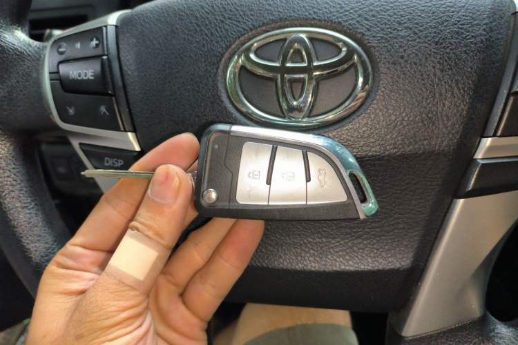 Used Toyota Reiz 2013 2.5S Elite Edition Vehicle Key