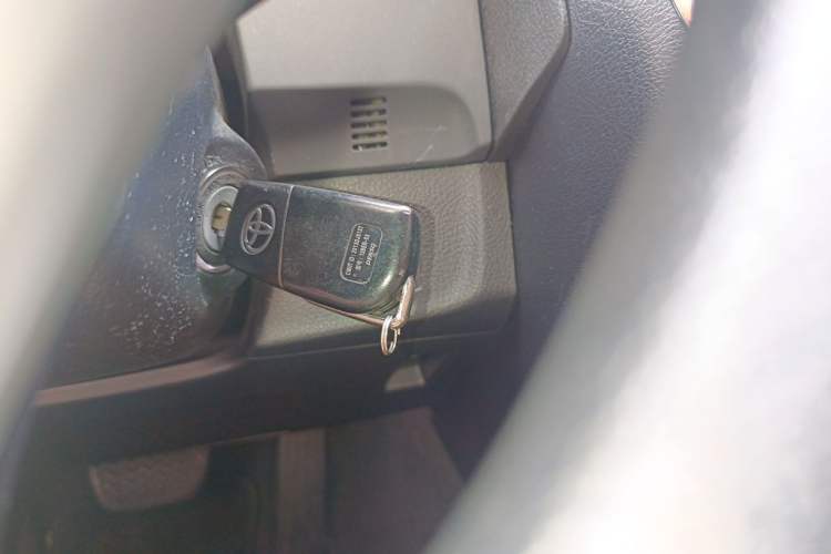 Used Toyota Reiz 2013 2.5S Elite Edition Vehicle Key