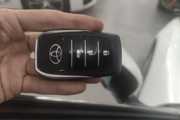 Used Toyota Reiz 2013 2.5V Shangrui Edition Vehicle Key