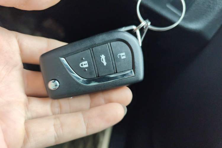 Used Toyota Reiz 2013 2.5S Elite Edition Vehicle Key