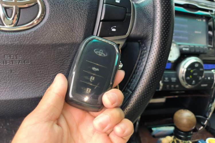 Used Toyota Reiz 2013 2.5V Shangrui Edition Vehicle Key