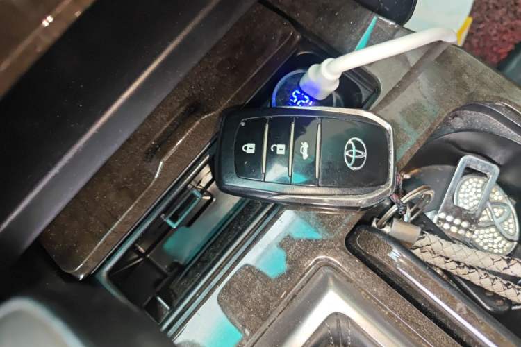 Used Toyota Reiz 2013 2.5V Shangrui Edition Vehicle Key