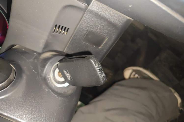 Used Toyota Reiz 2013 2.5V Elite Edition Vehicle Key