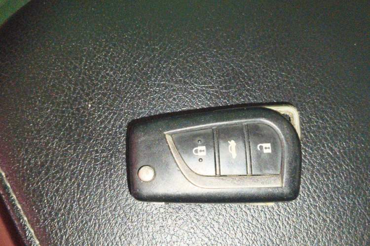 Used Toyota Reiz 2013 2.5S Elite Edition Vehicle Key
