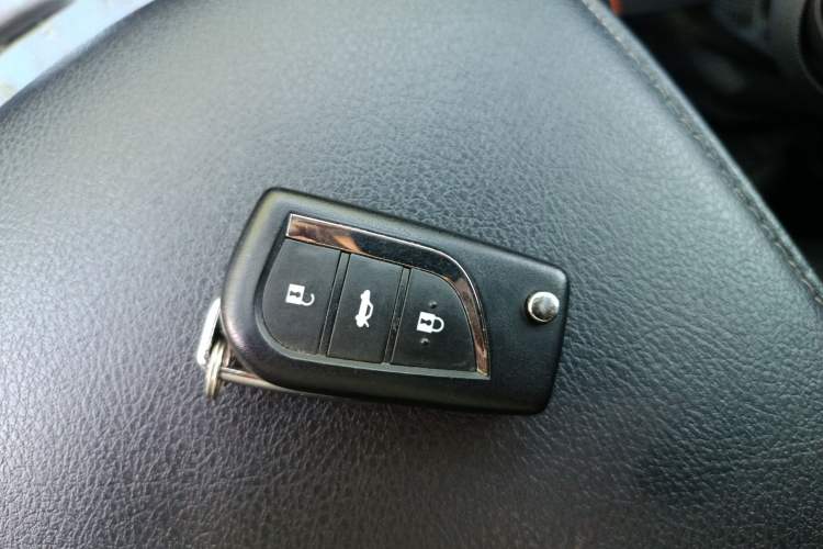 Used Toyota Reiz 2013 2.5S Elite Edition Vehicle Key