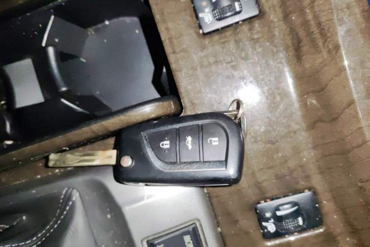 Used Toyota Reiz 2013 2.5V Shangrui Edition Vehicle Key
