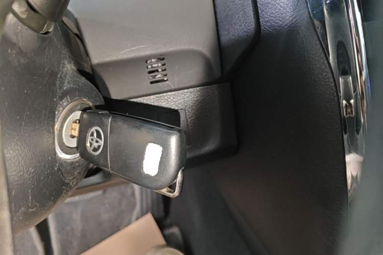 Used Toyota Reiz 2013 2.5S Elite Edition Vehicle Key