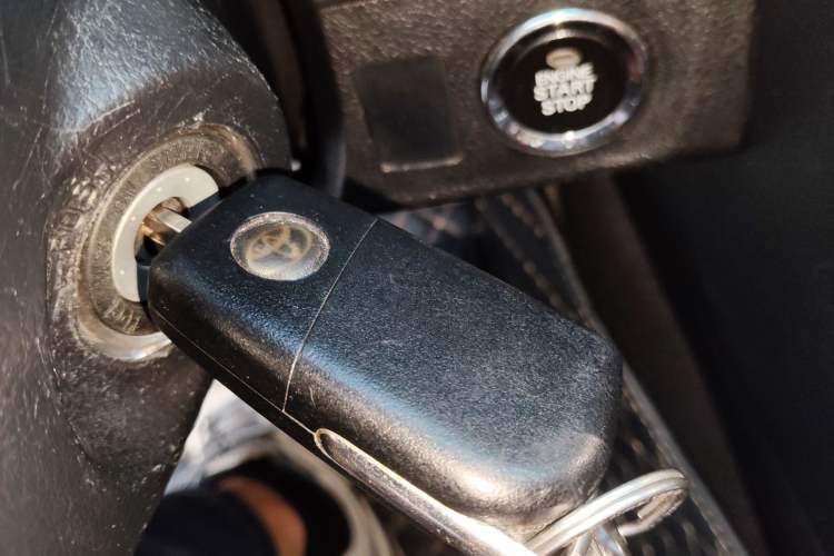 Used Toyota Reiz 2013 2.5S Elite Edition Vehicle Key