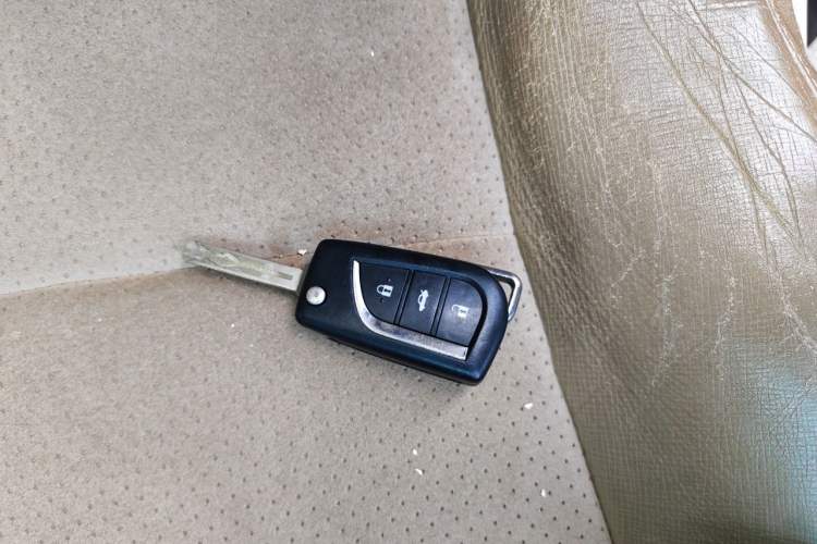 Used Toyota Reiz 2013 2.5V Shangrui Navigation Edition Vehicle Key