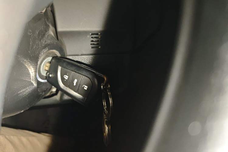Used Toyota Reiz 2013 2.5S Elite Edition Vehicle Key