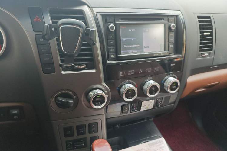 Used Toyota Sequoia 2010 5.7 Platinum Edition Audio And AC Panel