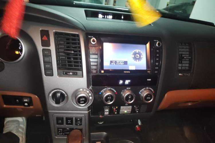 Used Toyota Sequoia 2010 5.7 Platinum Edition Audio And AC Panel