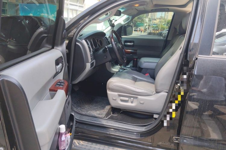 Used Toyota Sequoia 2010 5.7 Platinum Edition Driver Seat