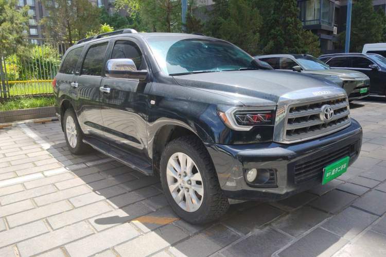Used Toyota Sequoia 2010 5.7 Platinum Edition Front Right 45 Deg