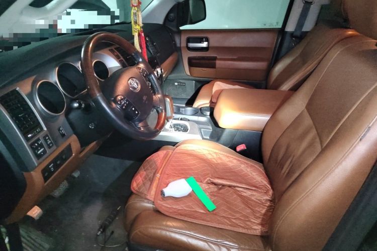 Used Toyota Sequoia 2010 5.7 Platinum Edition Left Front Seat