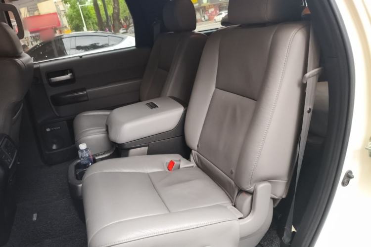 Used Toyota Sequoia 2010 5.7 Platinum Edition Left Rear Seat