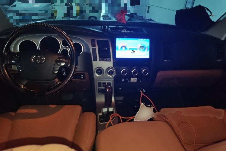 Used Toyota Sequoia  Center Console