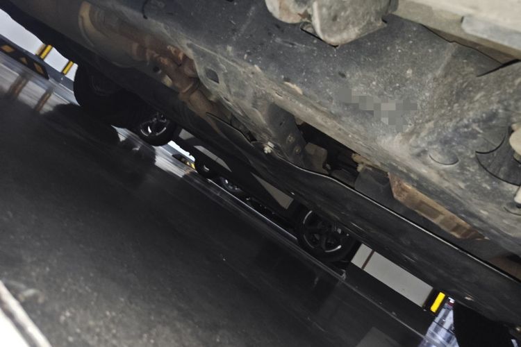 Used Toyota Sequoia  Chassis Front Right