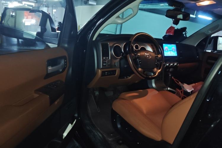 Used Toyota Sequoia  Driver Seat