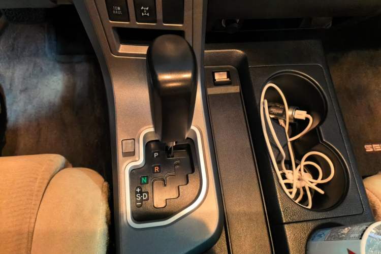 Used Toyota Sequoia  Gear Lever