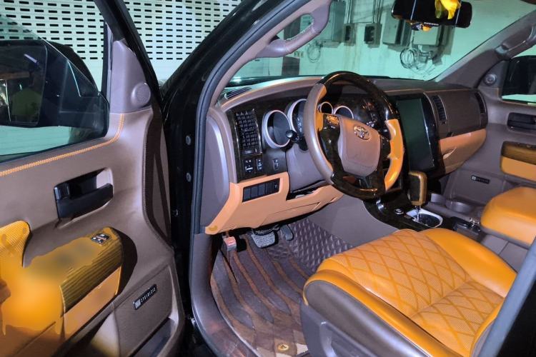 Used Toyota Sequoia  Driver Seat