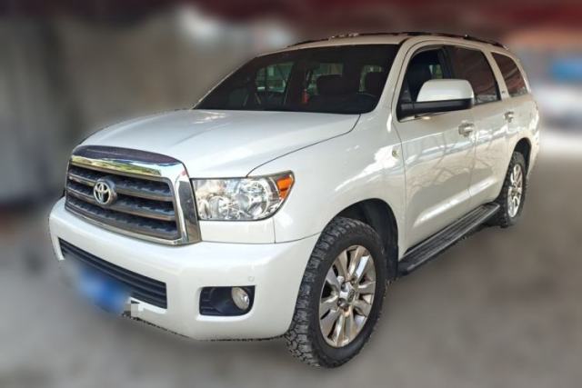 Used Toyota Sequoia 2014 5.7L SR5 8-Seater Middle East Version