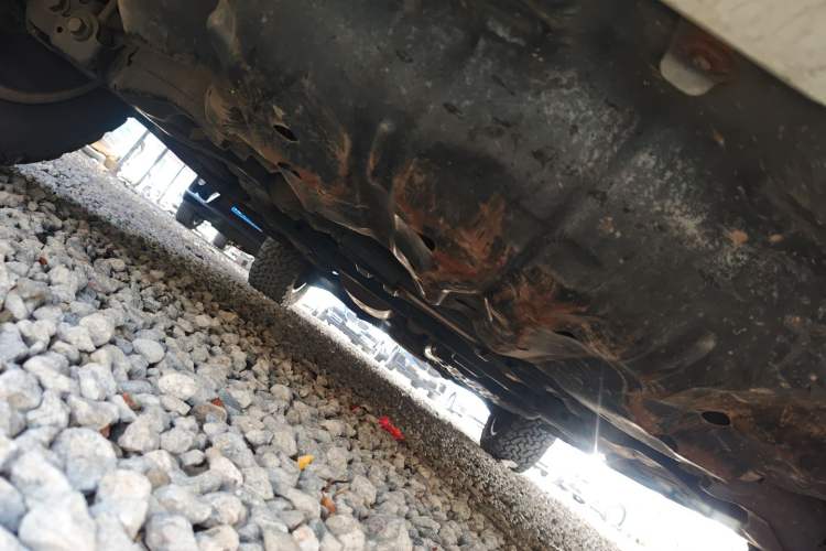 Used Toyota Sequoia 2014 5.7L SR5 8-Seater Middle East Version Chassis Front