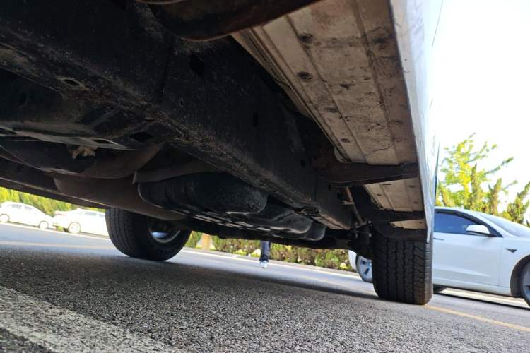 Used Toyota Sequoia 2014 5.7L SR5 8-Seater Middle East Version Chassis Front Left
