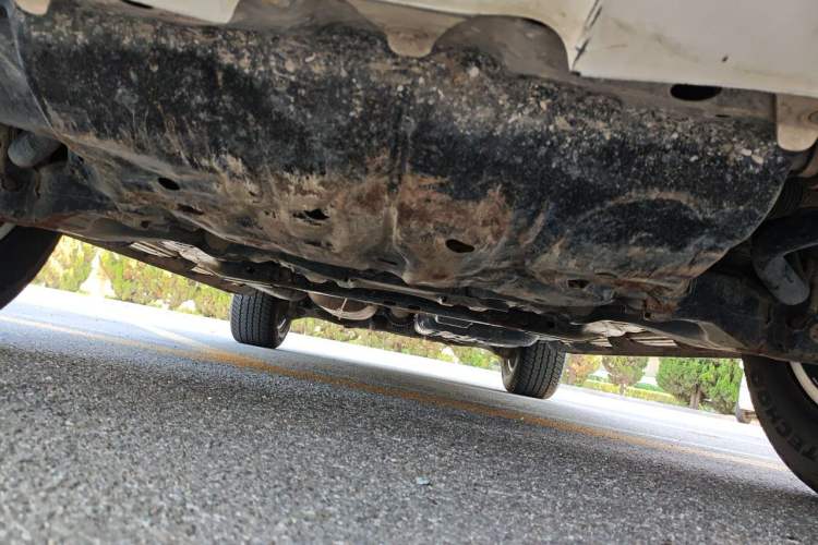 Used Toyota Sequoia 2014 5.7L SR5 8-Seater Middle East Version Chassis Front
