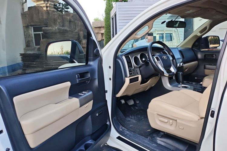 Used Toyota Sequoia 2014 5.7L SR5 8-Seater Middle East Version Driver Seat