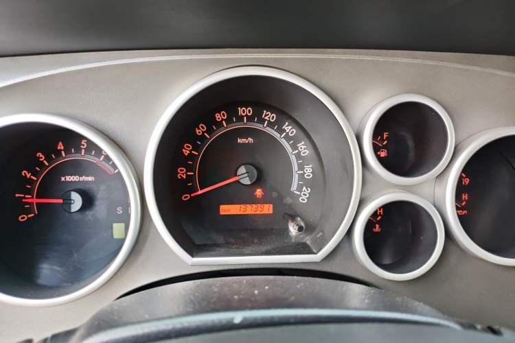 Used Toyota Sequoia 2014 5.7L SR5 8-Seater Middle East Version Instrument Cluster