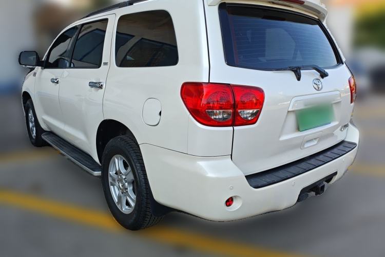 Used Toyota Sequoia 2014 5.7L SR5 8-Seater Middle East Version Rear Left 45 Deg